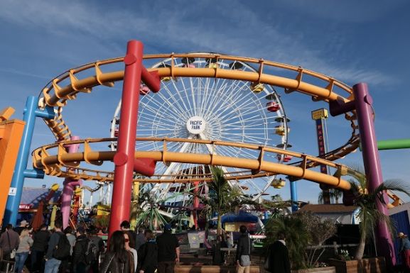 Enjoy Carnival Rides at Santa Monica Pier_Beach-4